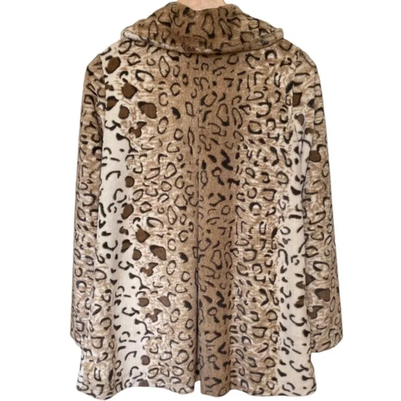 Sisters Outerwear Faux Fur Coat Button Front Pockets A-Line Size Small - Picture 2 of 7